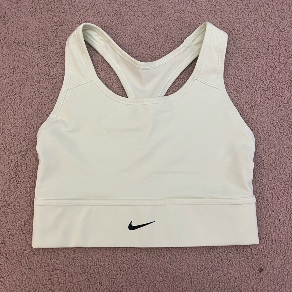 - Nike longline bra